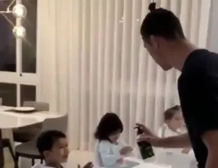 Cristiano Ronaldo'dan hijyen dersi