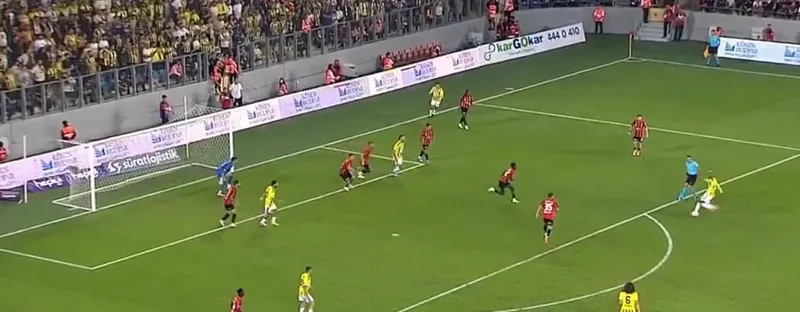Anderson Talisca 2 kez direğe takıldı - 4