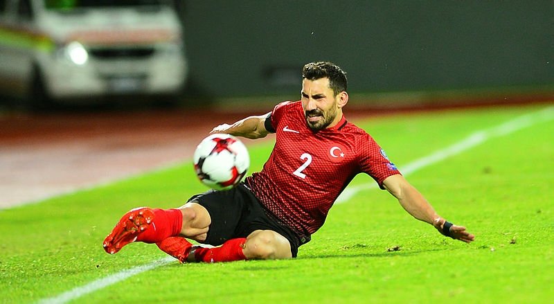 Milli futbolcuların menajerleri kim?