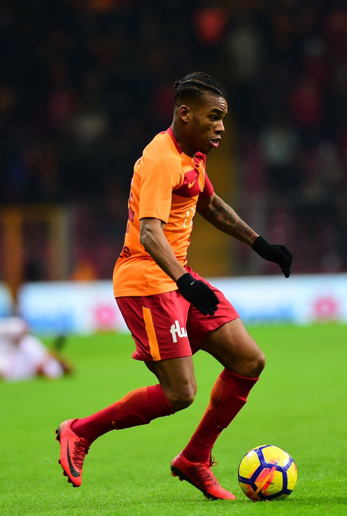 Rodrigues’e hücum!