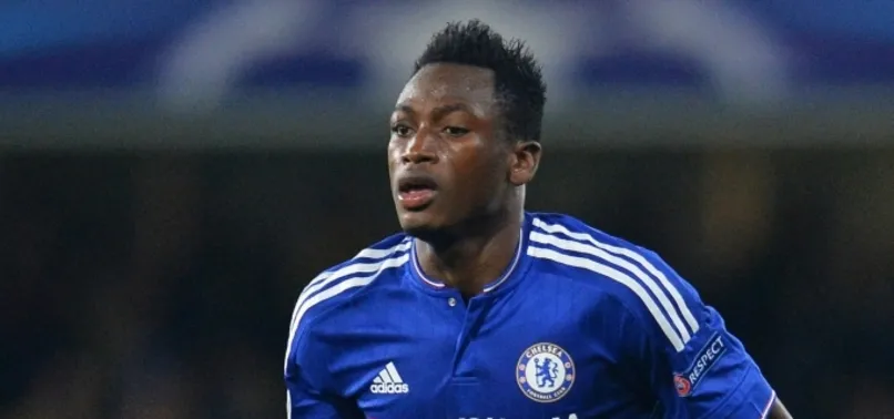 Galatasaray'a Chelsea'den sol bek!