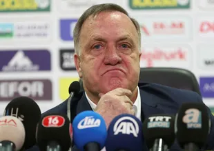 Fener’de Advocaat krizi