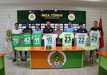 Alanyaspor'da çifte imza!
