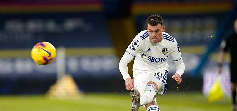 Galatasaray Ezgjan Alioski'nin menajeriyle temasa geçti! Sezon sonunda...