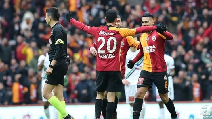 Süper Lig’de çok konuşulacak transfer! Galatasaraylı isim Beşiktaş yolunda