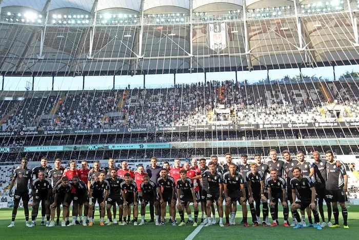 Beşiktaş Sampdoria maçıyla taraftarıyla buluştu - 1