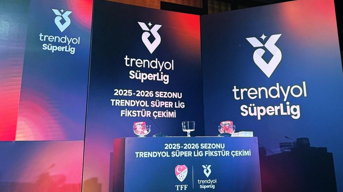 Süper Lig'de fikstür çekildi! Beşiktaş, Fenerbahçe, Galatasaray ve Trabzonspor... Süper Lig'de fikstür çekildi! Beşiktaş, Fenerbahçe, Galatasaray ve Trabzonspor...