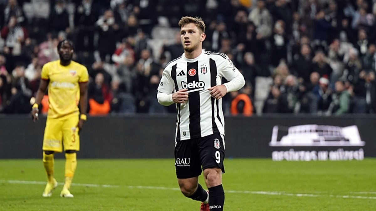 BEŞİKTAŞ HABERİ: Transferde Semih Kılıçsoy bombası! 3 kulüp devreye girdi BEŞİKTAŞ HABERİ: Transferde Semih Kılıçsoy bombası! 3 kulüp devreye girdi