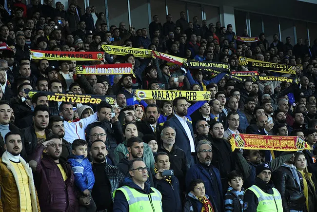MAÇ SONUCU l Yeni Malatyaspor 0 - 0 Fenerbahçe l ÖZET - 10