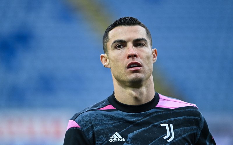 Son dakika spor haberi: Cristiano Ronaldo İtalya’da 2019-2020 sezonunun en iyi futbolcusu seçildi
