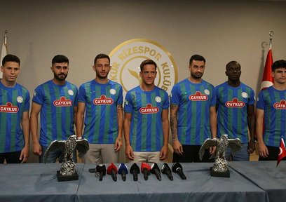 Rizespor’da yeni transferler tanıtıldı!