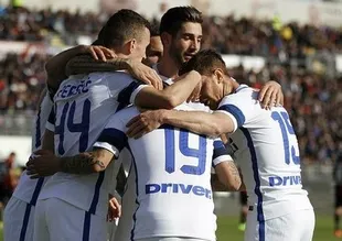 Inter, Cagliari'yi rahat geçti