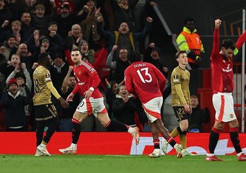 Man. United farklı galibiyetle çeyrek finalde!