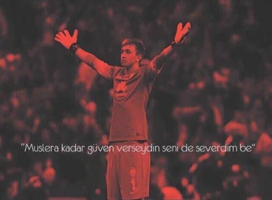 Muslera sosyal medyayı salladı