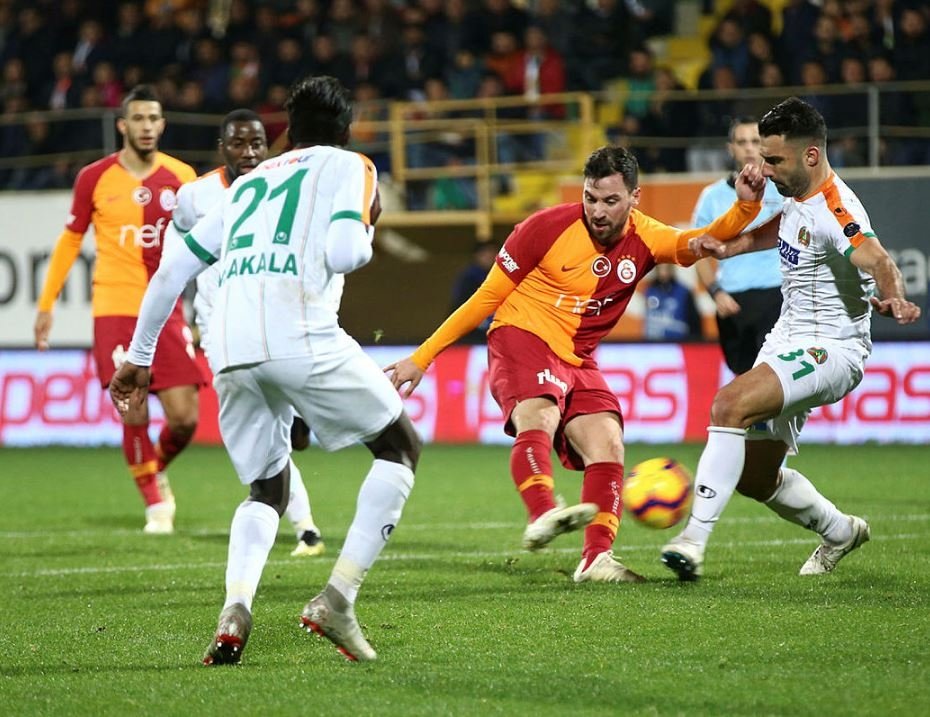 Galatasaray’da deprem! Muslera...