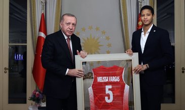 Melissa Vargas Türk vatandaşlığına geçti!