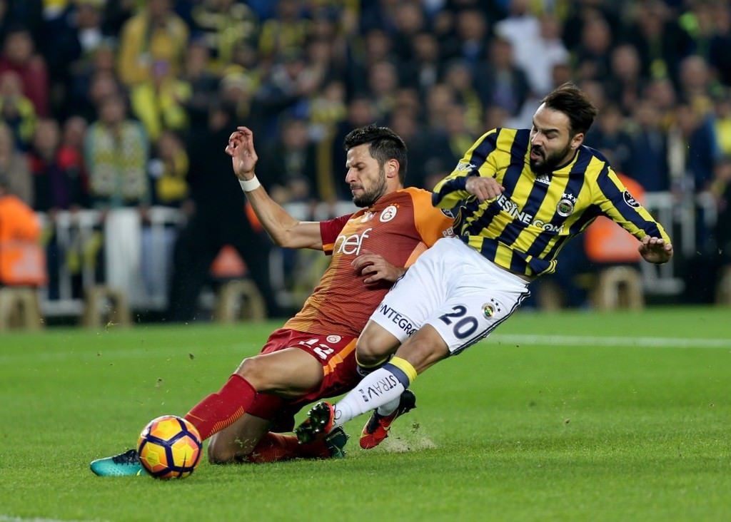 Fenerbahçe-Galatasaray karşılaşmasından kareler
