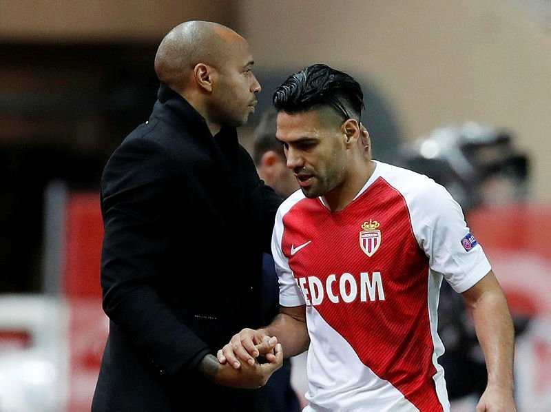 Radamel Falcao gemileri yaktı