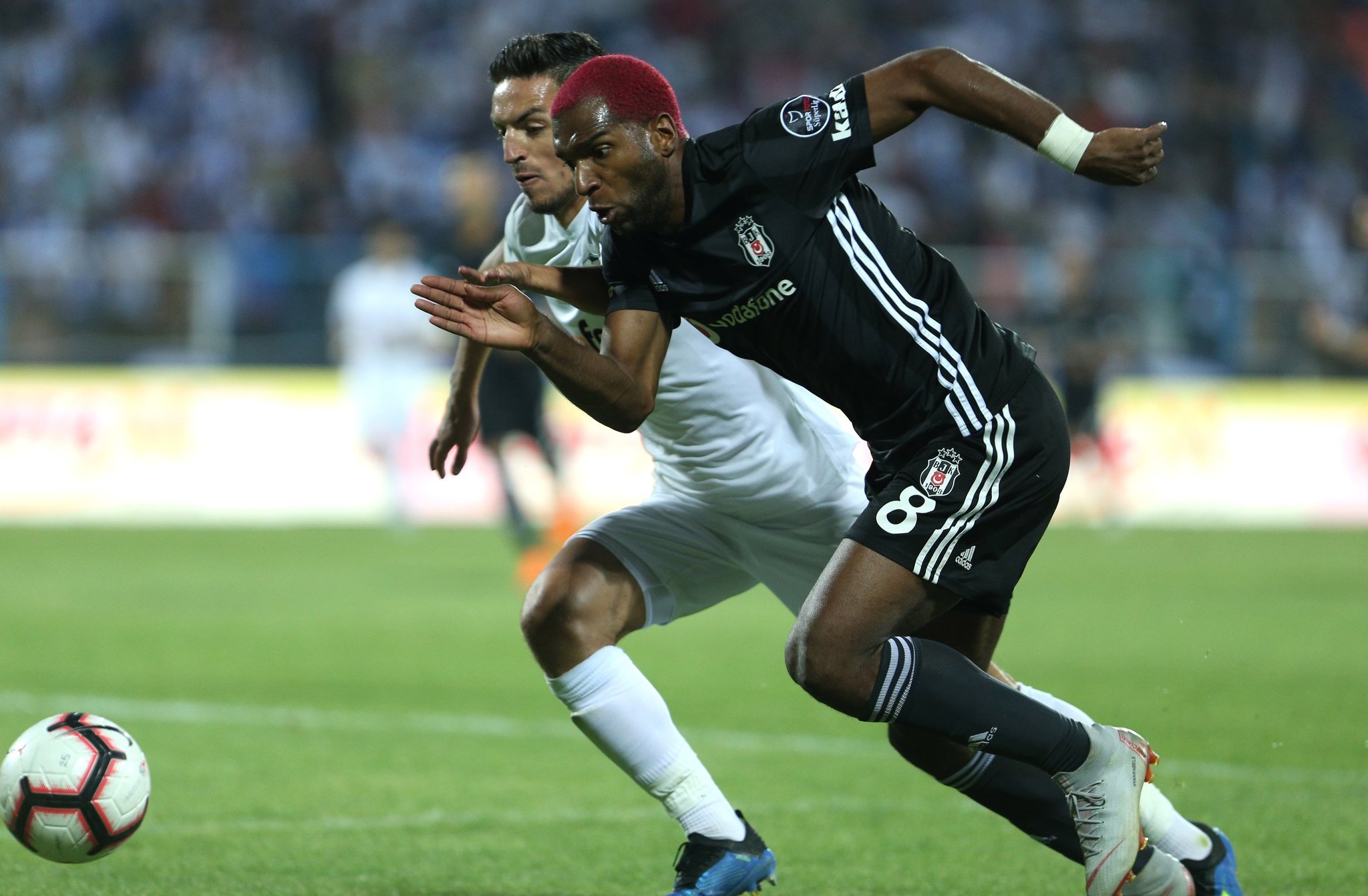 Ryan Babel Arabistan yolcusu!