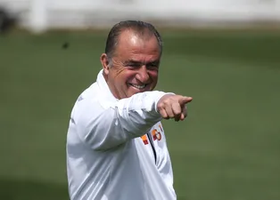 Galatasaray'da 2 ayrılık 3 transfer!