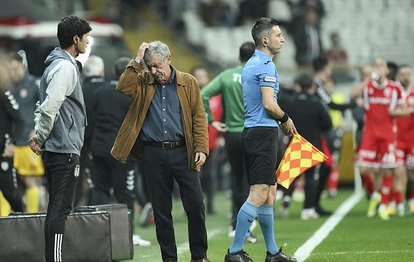 SON DAKİKA: Beşiktaş’ta Fernando Santos’tan istifa açıklaması!