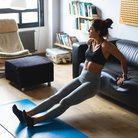 Evde yapabileceğiniz 3 kolay egzersiz | İZLE