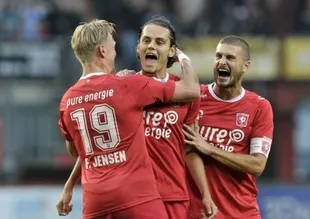 Türk futbolcular Avrupa'da parladı
