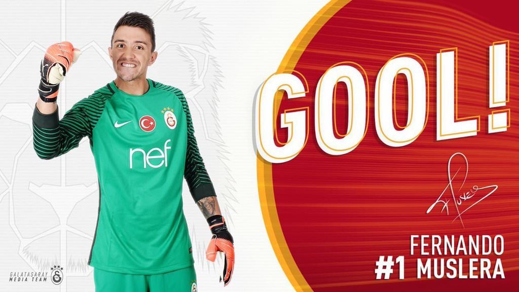 Muslera sosyal medyayı salladı