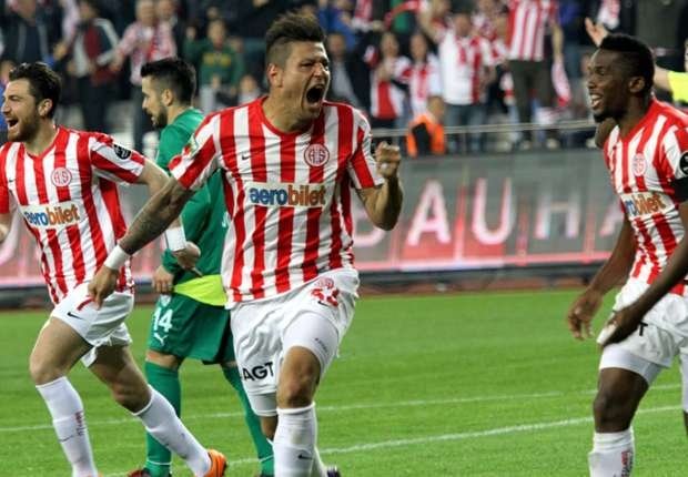 Tartışma alevlendi: F... off küfür mü?