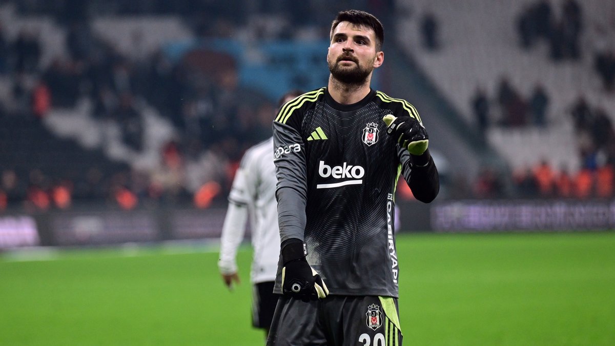 Beşiktaş'tan kaleye yerli takviyesi! Ersin Destanoğlu'nun ayrılması halinde...