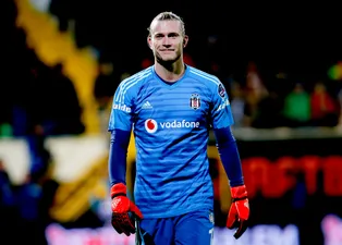 Karius gemileri yaktı! Beni bırakın
