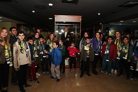 Fenerbahçe’nin özel misafirleri