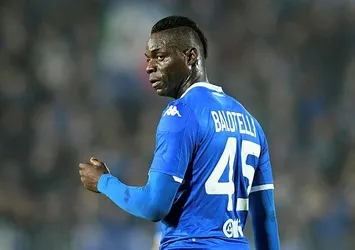 Balotelli'den Galatasaray paylaşımı