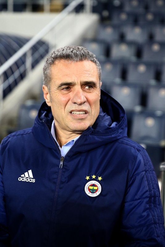 Ersun Yanal’dan ’moral’ vurgusu!