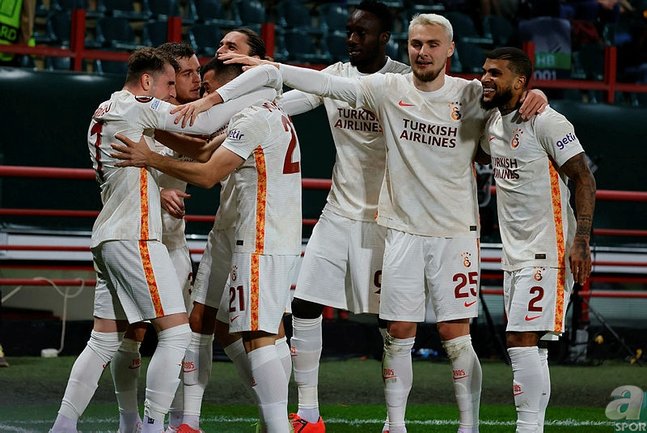 Galatasaray’da ayrılıklar belli oldu! Fatih Terim o isimleri istemiyor...