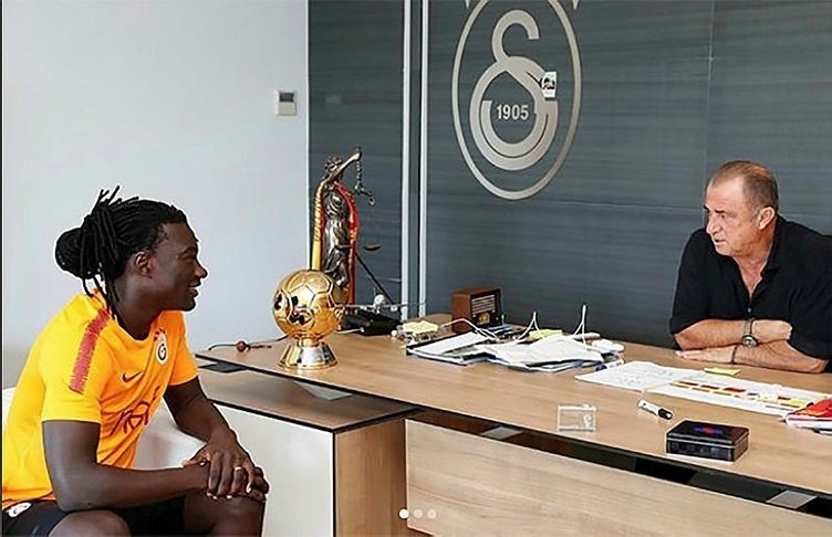 Gomis gitmek için bakın neler yapmış!