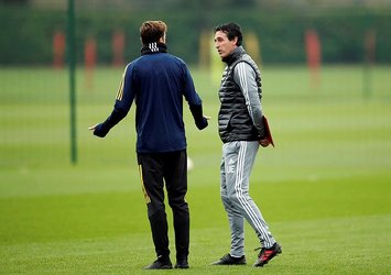 Mesut Özil: Beni güldürüyorsun