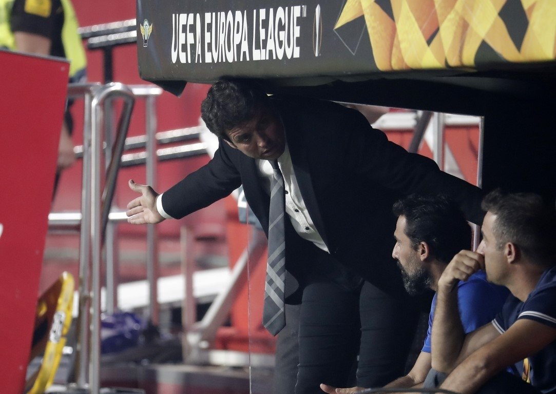 Sevilla Akhisarpsor maçından kareler