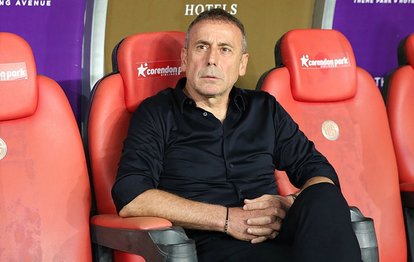 Trabzonspor’da Abdullah Avcı’dan zemin eleştirisi!