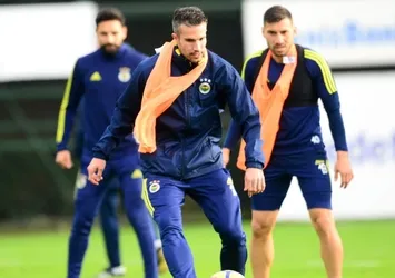 Robin van Persie hırs yaptı