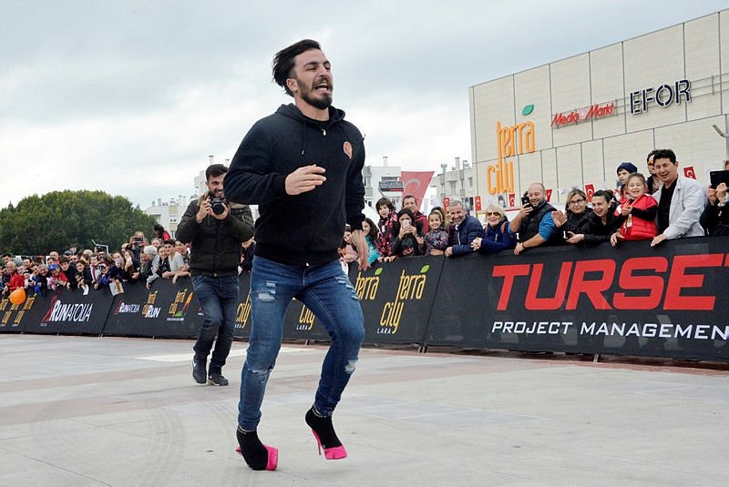Antalya’da Yüksek Topuk Koşusu