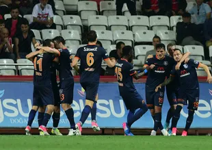 Başakşehir parayı buldu!
