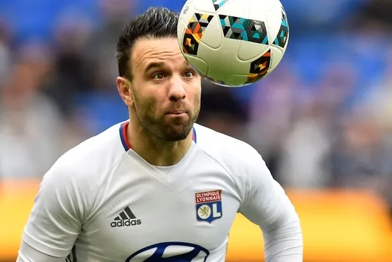 Mathieu Valbuena bugün İstanbul'a geliyor