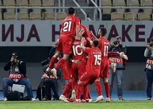 Eljif Elmas şov yaptı!