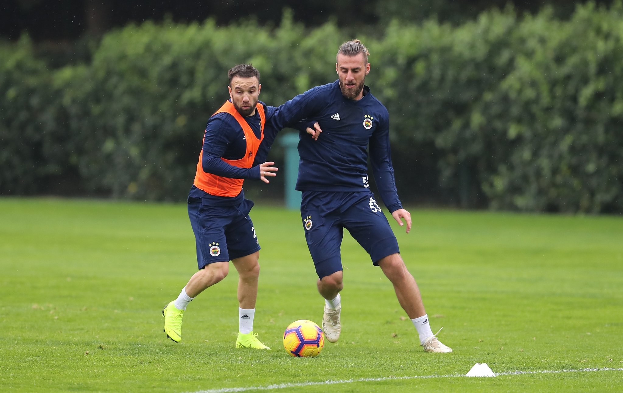 Fenerbahçe’de Mehmet Ekici sevinci