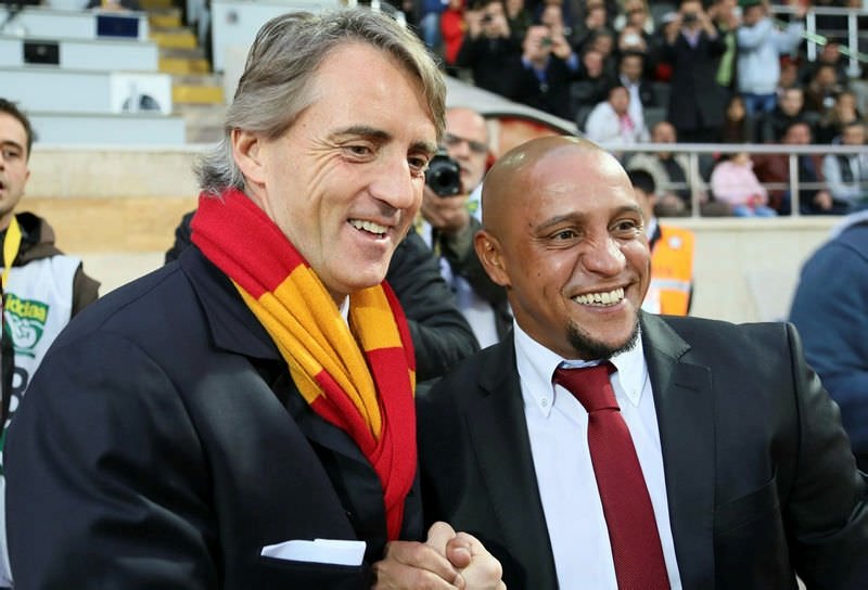 Fenerbahçe’den Roberto Carlos açıklaması