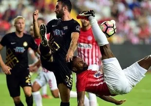 Gol yok kırmızı var