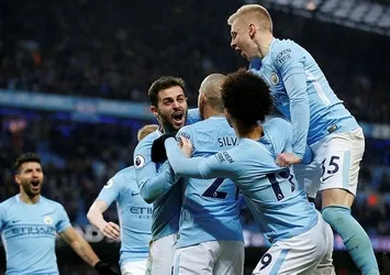 Manchester City, Chelsea'yi tek golle geçti