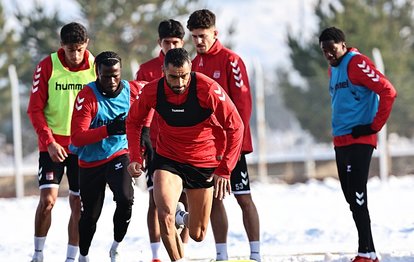 Sivasspor’un evinde rakibi Galatasaray