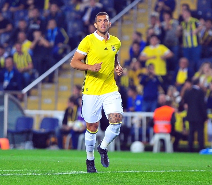 Fenerbahçe’den Aziz Behich’e kanca